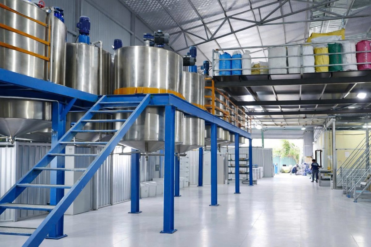 nhà máy sơn techmax 1